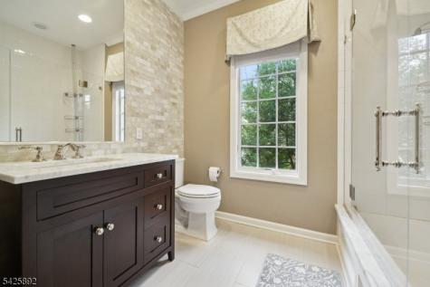 50 Sequoia Drive Watchung NJ 07069