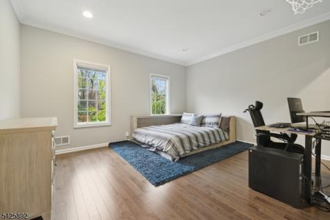 50 Sequoia Drive Watchung NJ 07069