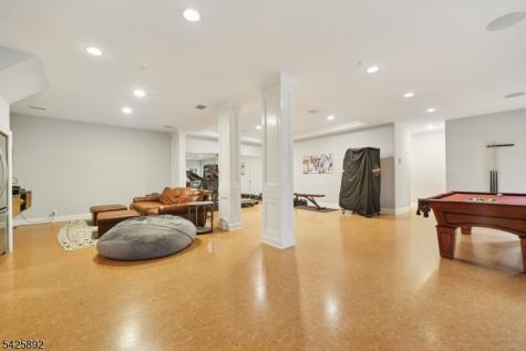 50 Sequoia Drive Watchung NJ 07069