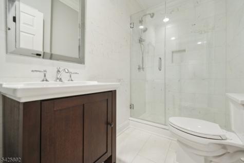 50 Sequoia Drive Watchung NJ 07069