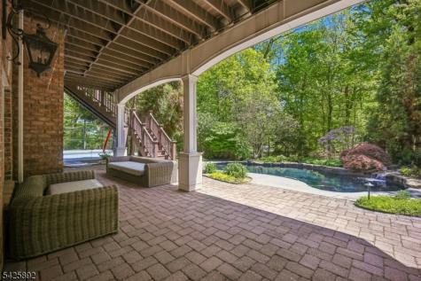 50 Sequoia Drive Watchung NJ 07069