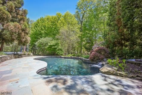 50 Sequoia Drive Watchung NJ 07069