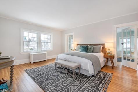 25 Melrose Place Montclair NJ 07042