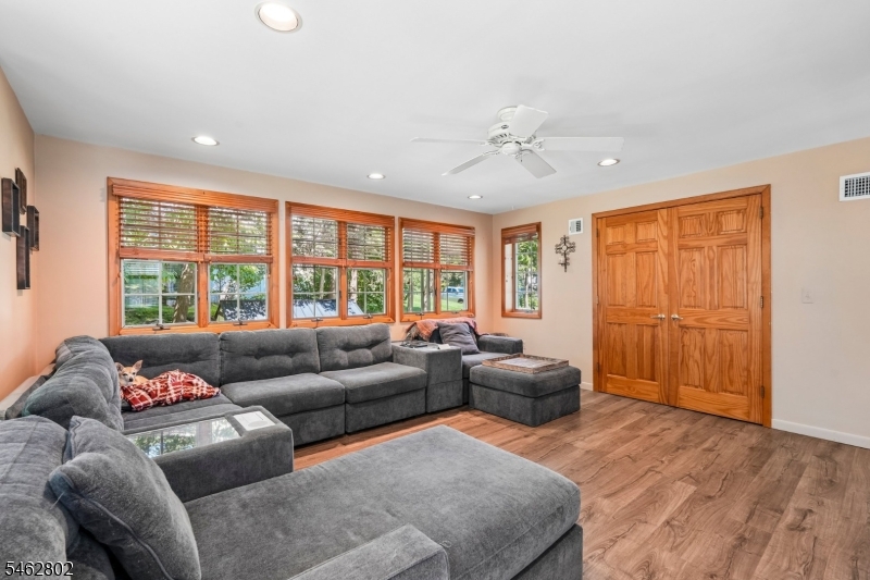 30 Pulaski Drive Jefferson NJ 07438