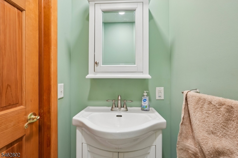 30 Pulaski Drive Jefferson NJ 07438