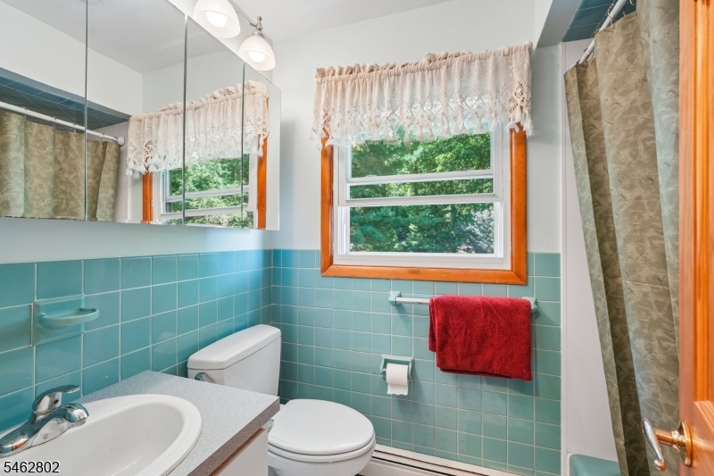 30 Pulaski Drive Jefferson NJ 07438
