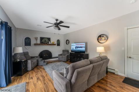 17 Partridge Run Washington NJ 07882