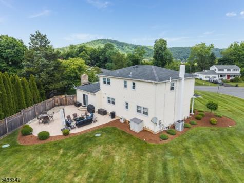 17 Partridge Run Washington NJ 07882