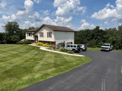 162 Polkville Road Knowlton NJ 07832