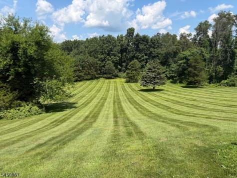 162 Polkville Road Knowlton NJ 07832