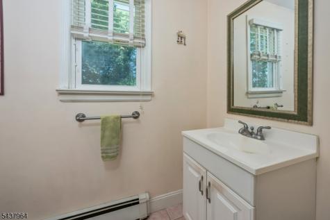 12 Waibel Drive Allendale NJ 07401