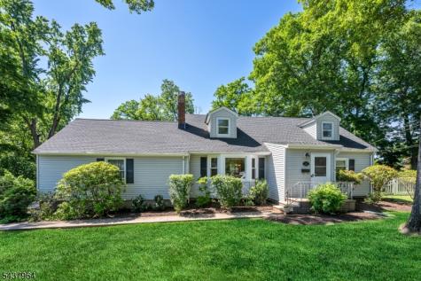 12 Waibel Drive Allendale NJ 07401