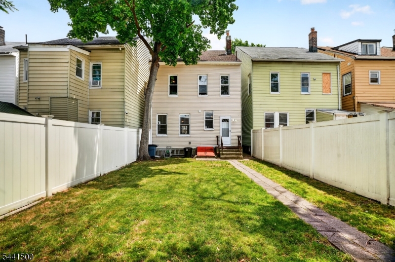 630 Madison Avenue Paterson NJ 07514