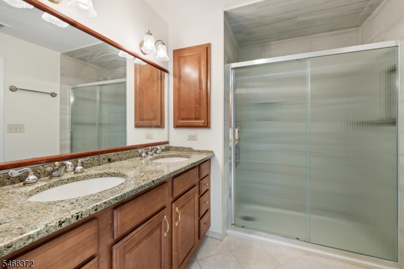 9 Fieldhedge Drive Hillsborough NJ 08844