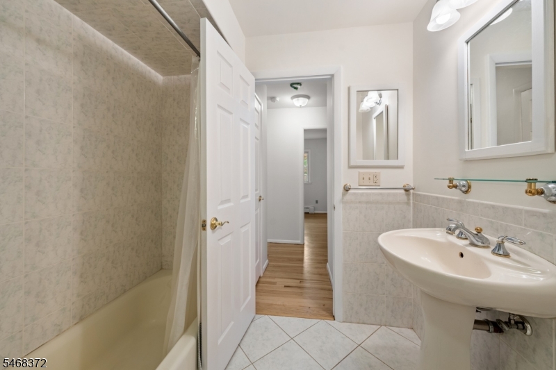 9 Fieldhedge Drive Hillsborough NJ 08844
