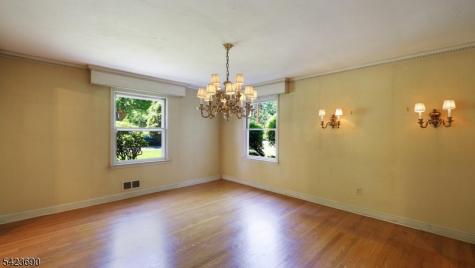 2278 Edgewood Terrace Scotch Plains NJ 07076