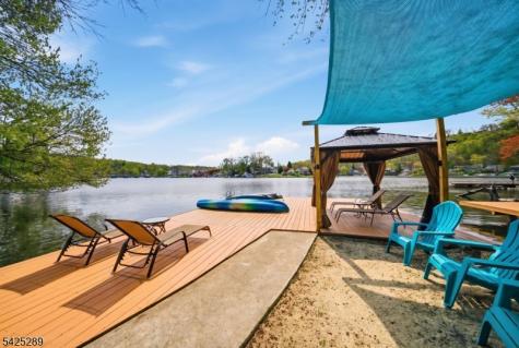 11 Deane Road Hopatcong NJ 07843