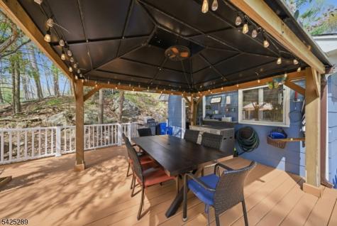 11 Deane Road Hopatcong NJ 07843