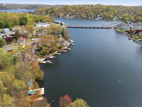 11 Deane Road Hopatcong NJ 07843