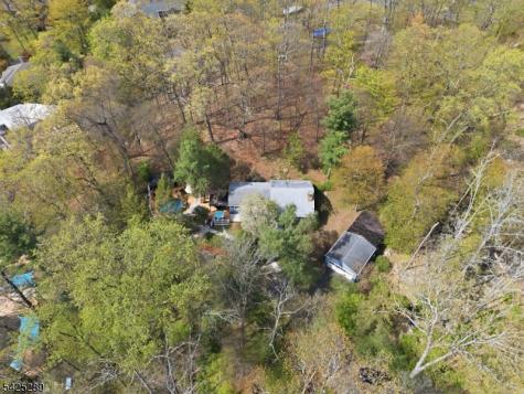 11 Deane Road Hopatcong NJ 07843