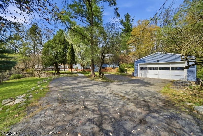 11 Deane Road Hopatcong NJ 07843