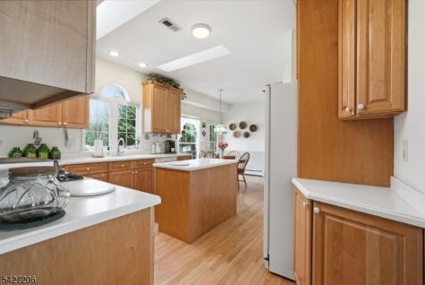 140 Bunker Hill Road Franklin NJ 08540