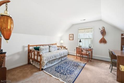 140 Bunker Hill Road Franklin NJ 08540