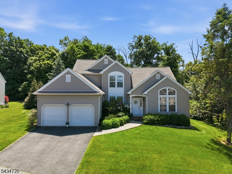 66 Canada Goose Drive Allamuchy NJ 07840