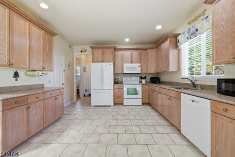 66 Canada Goose Drive Allamuchy NJ 07840