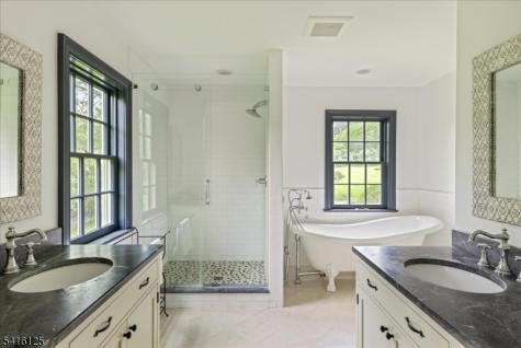 56 Strimples Mill Road Delaware NJ 08559