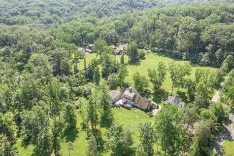 56 Strimples Mill Road Delaware NJ 08559