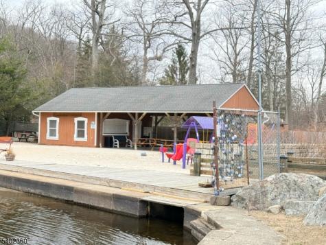52 Broadway West Milford NJ 07480