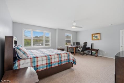 20 Greenbriar Court Boonton NJ 07005