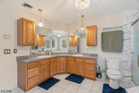 20 Greenbriar Court Boonton NJ 07005