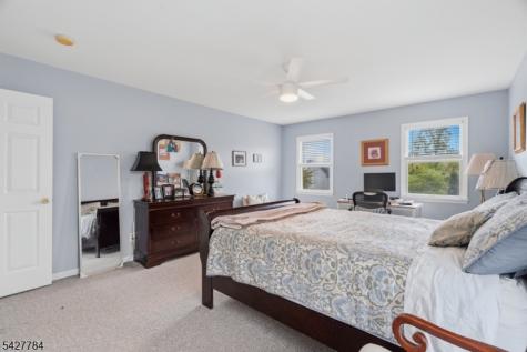 20 Greenbriar Court Boonton NJ 07005