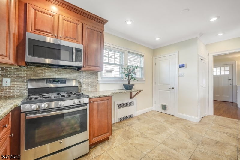 466 Beardsley Avenue Bloomfield NJ 07003