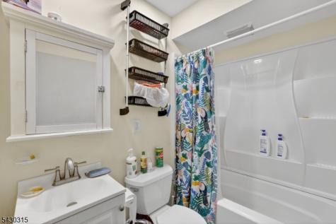 129 Pake Street Nutley NJ 07110