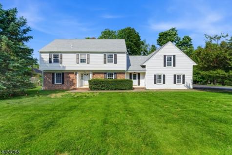 3 Elm Street Chester NJ 07930