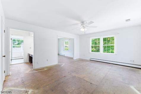 3 Elm Street Chester NJ 07930