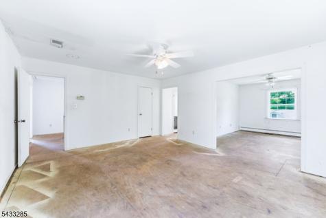 3 Elm Street Chester NJ 07930
