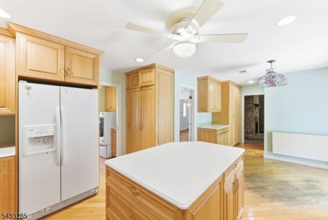 3 Elm Street Chester NJ 07930