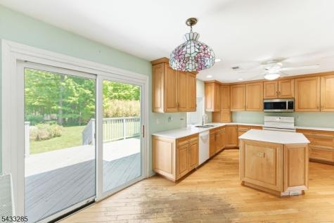 3 Elm Street Chester NJ 07930