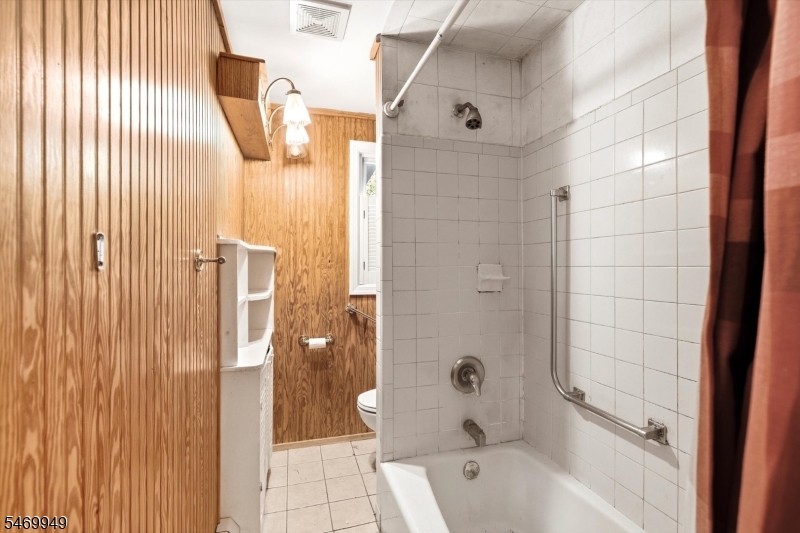 32 Vermont Avenue Franklin NJ 08823