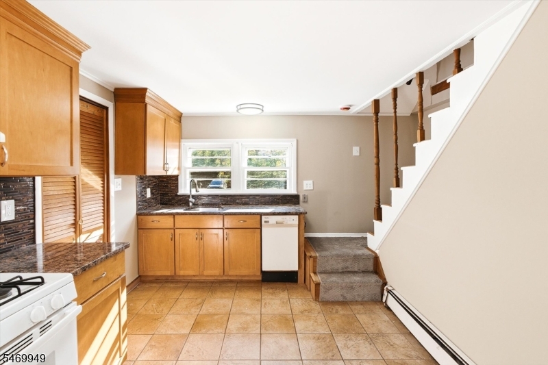 32 Vermont Avenue Franklin NJ 08823