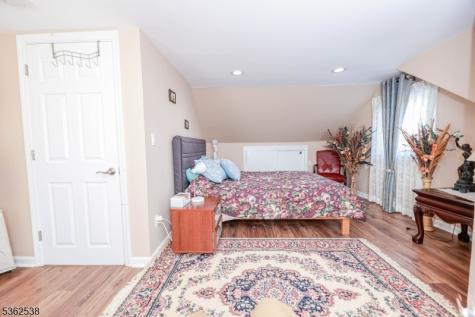 136 Martin Avenue Clifton NJ 07012