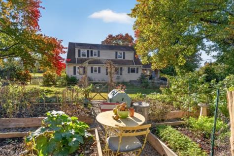 25 Ridge Road Frenchtown NJ 08825