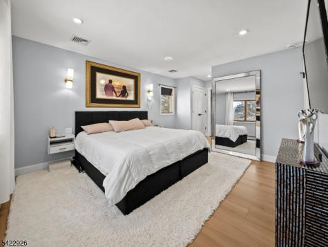 43 Ploch Road Clifton NJ 07013