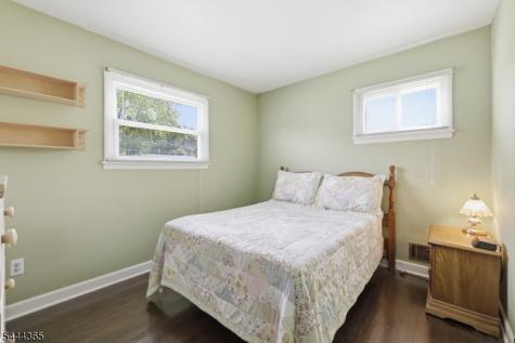 9 Brearly Crescent Mount Olive NJ 07836