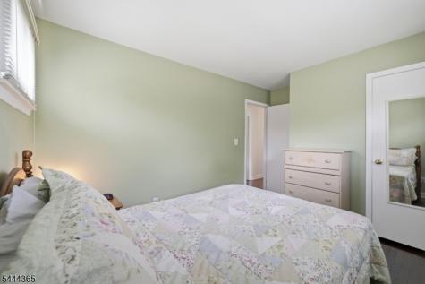 9 Brearly Crescent Mount Olive NJ 07836