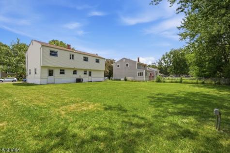 9 Brearly Crescent Mount Olive NJ 07836